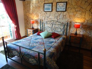 Bedroom (1)