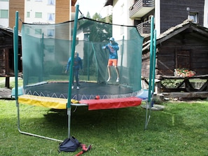 Trampoline