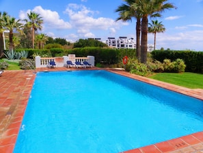 Pool next to the terrace, 50m to the sea