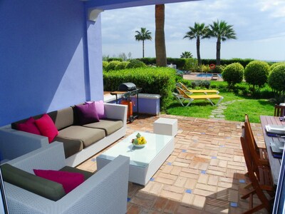 Luxury apartment on ground floor with sea views, private garden