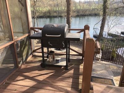 Lakefront Home on Lake Taneycomo 