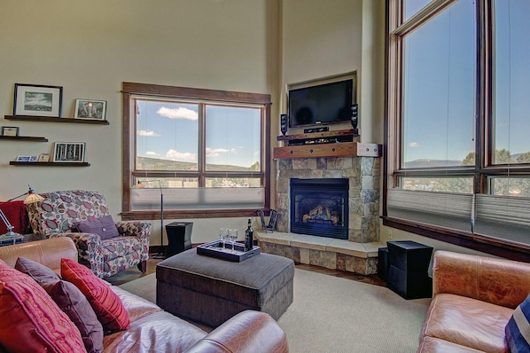 B201 WaterTower Place 3BR 3BA - a SkyRun Summit Property - Stunning Great Room  - Open and spacious great room features gorgeous views, HDTV entertainment center &amp; gas fireplace.