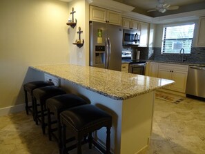 Kitchen and Casual Dining