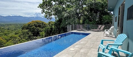 Secret Mountain Top 3BR Casa Colibrí private pool (2015)