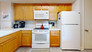 Fully Stocked Kitchen