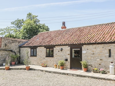 Sunset Cottage, KIRKBYMOORSIDE