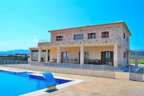 From 100 € per day you can rent your villa in Mallorca