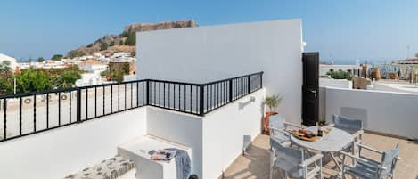 Lindos Olive Suites  2 Bedroom Aartment Private Roof Terrace and Acropolis View