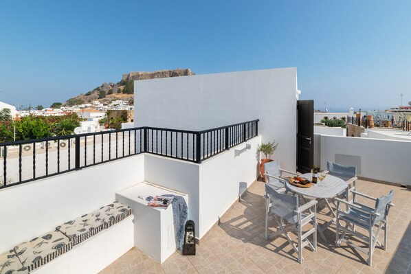 Lindos Olive Suites  2 Bedroom Aartment Private Roof Terrace and Acropolis View
