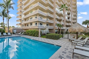 Somerset Heated Pool
