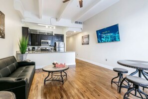 Living room/ Seating area