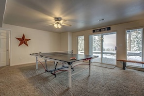 Spielezimmer