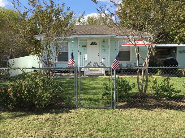 Front Entry Gate View.