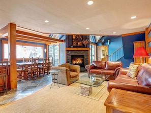 Living and dining area: gas fireplace