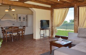 Main entrance and living room