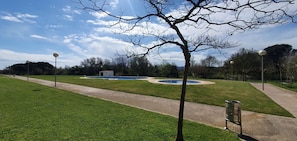 View communal area with pool