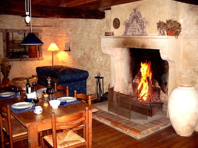Romántica casa de piedra, muy tranquila en el parque natural.