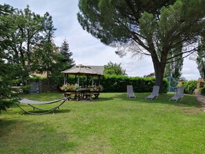 jardin privatif de 300 m2