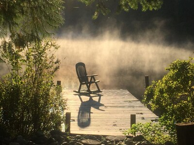 Lakefront Private Log Cabin, close to Pemberton - The Osprey