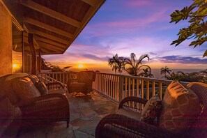 Twilight outdoor seating area @ kitchen
