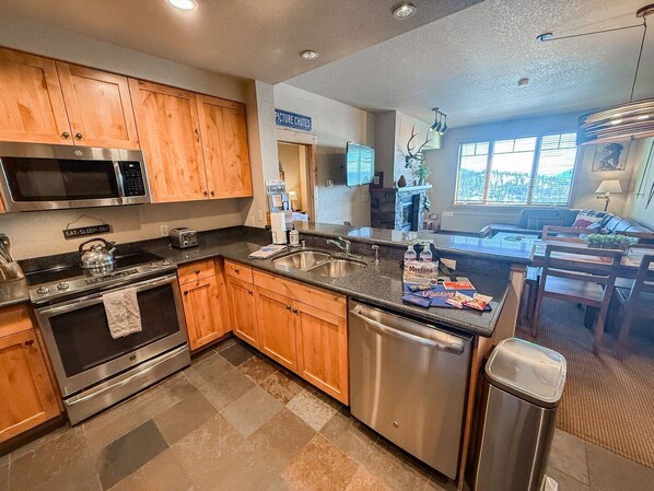 Private kitchen