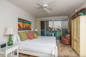 Saint Simons Grand 125 - Primary Bedroom