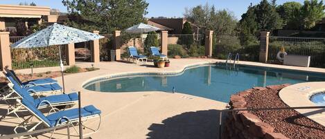 Arroyo Seco Pool / Hot Tub