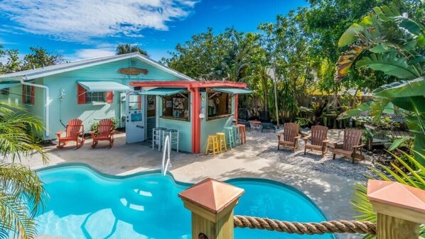 Come Enjoy the Secluded Poolside Oasis