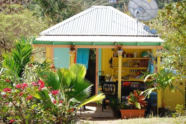 Airy and colorful, the Christmas Cottage offers a simple island experience