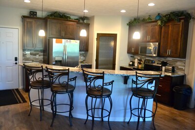 Lake-View Condo For Rent with Boji Splash!!  (#202)