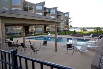 Lake-View Condo For Rent with Boji Splash!!  (#202)