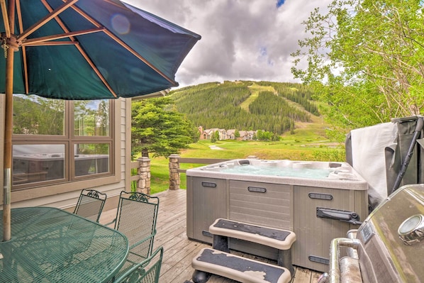 Copper Mountain Vacation Rental | 4BR | 3BA | Stairs Required | 2,800 Sq Ft