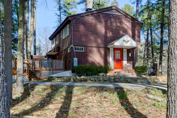 North Conway Vacation Rental | 4BR | 2BA | Stairs Required | 1,400 Sq Ft