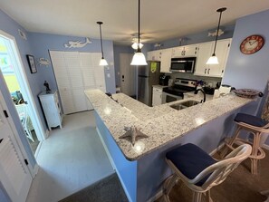 Kitchen has plenty of counter space!