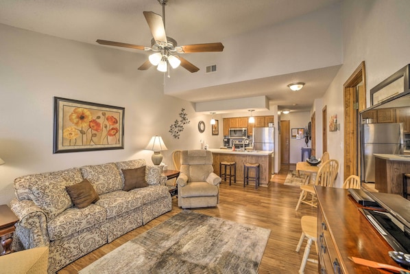 Unwind in this 2-bedroom, 2-bathroom vacation rental condo in Branson West.