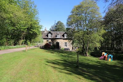 GARDEN COTTAGE, near St Andrews. Quiet, rural location. New June availability!