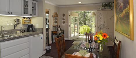 Kitchenette, dining table, 
French door entrance