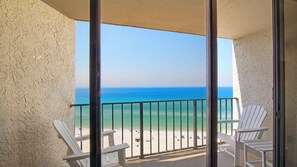 Balcony with seating