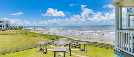 (Actual View) - Amazing Sunrise View of Beach from Balcony