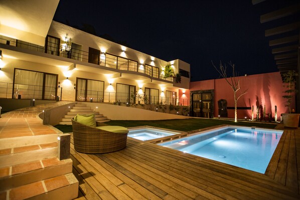 Utomhuspool