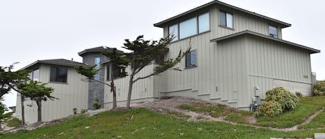 View of the house from Pico Avenue