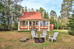 Treat yourself to a stay at BJ's Lakehouse