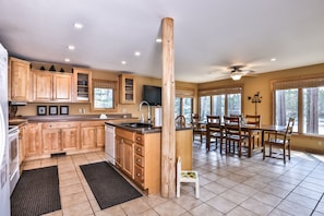 Beautiful open concept kitchen/dining area