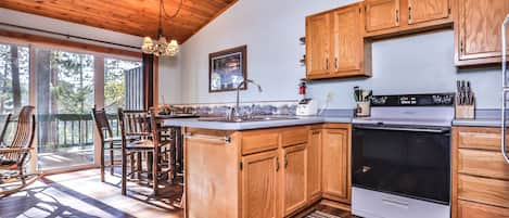 Spacious open concept kitchen/dining area