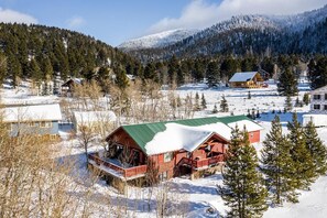 Enjoy the large decks to take in the surrounding mountain views!