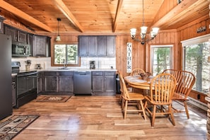 Spacious kitchen to make entertaining a breeze