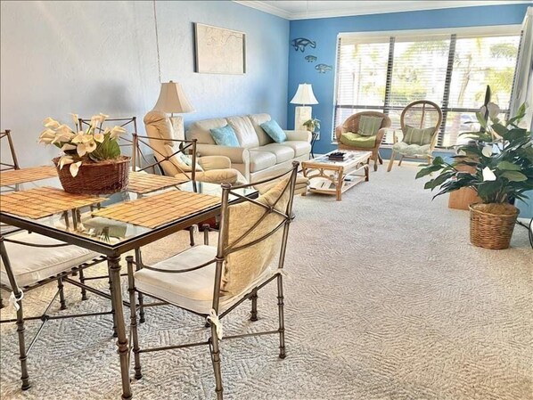 Dining/Living