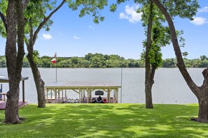 Lawn to play games or football