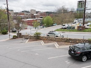 Guests enjoy the convenience of free, off street parking close to downtown bars, shops, and breweries.