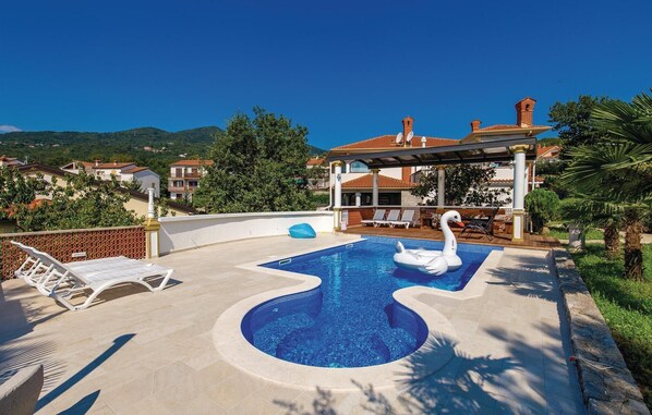 pool